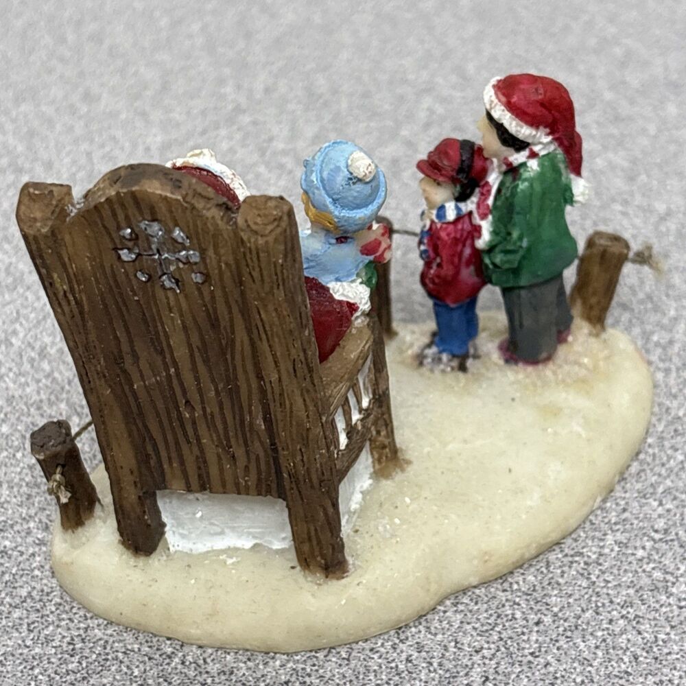 Christmas Village Lot, Children Visit with Santa Clause And Presents Figurines - Picture 6 of 9